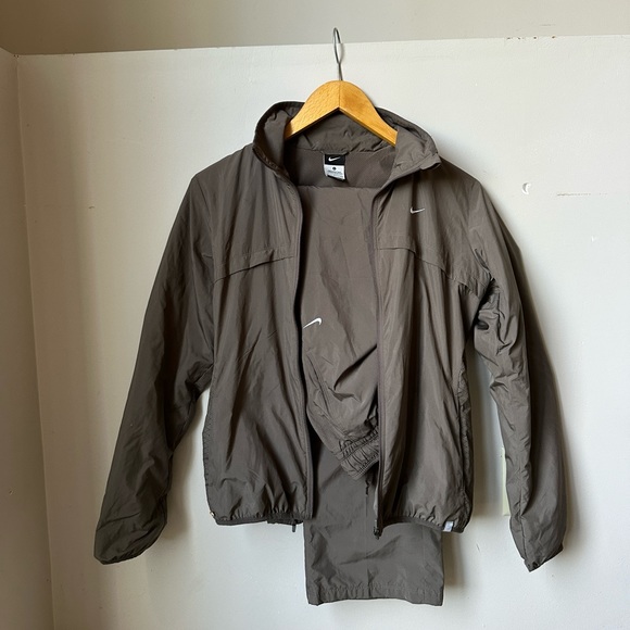 Nike Matching Windbreaker Set - Picture 3 of 6